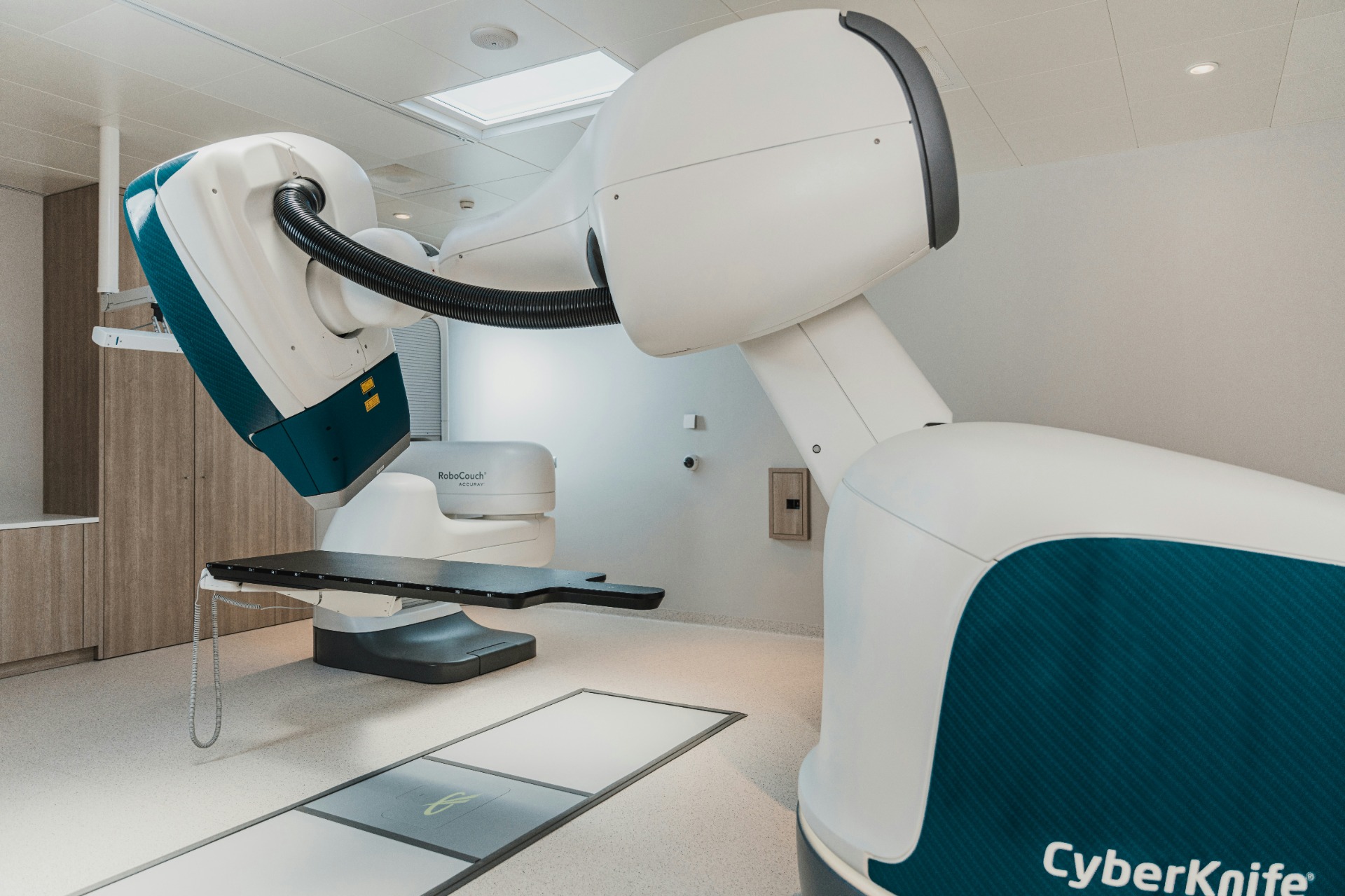 Medical products and healthcare equipment environmental assessment